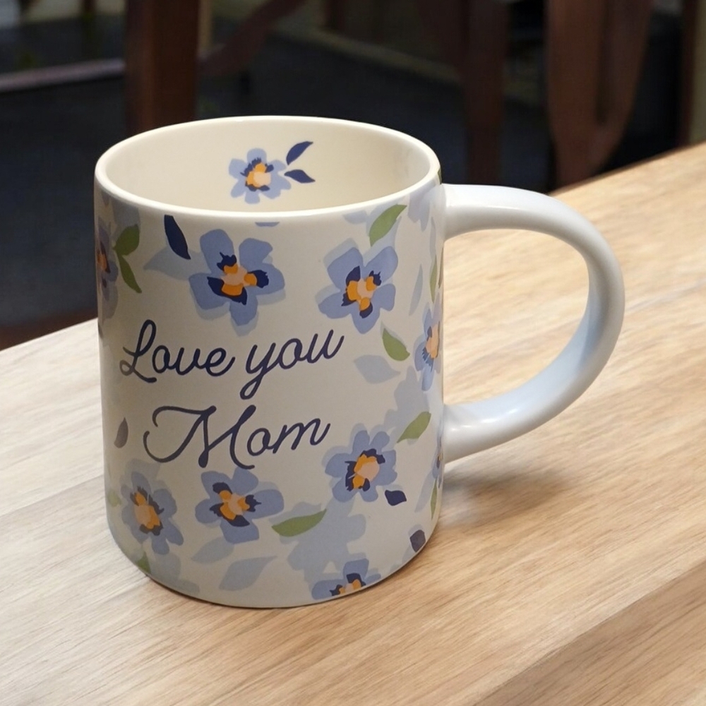 🌷"Love You Mom" Floral Stoneware Mug